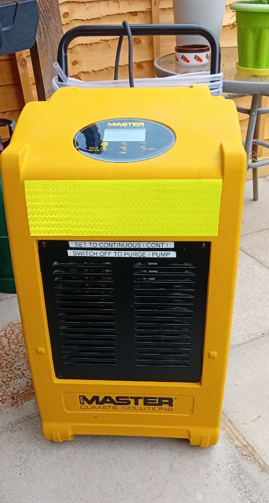 Dehumidifier 110v + 240v